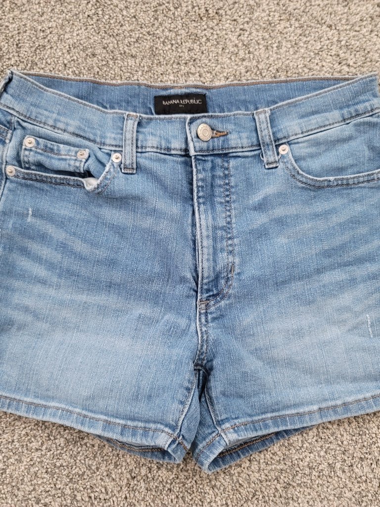 Banana Republic Factory Jean Shorts Medium Wash 29" Waist/ Size 8